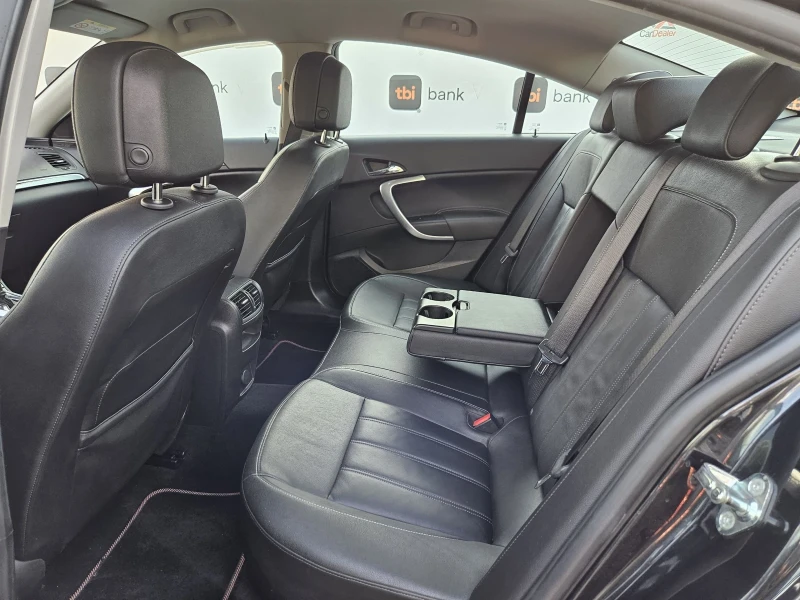 Opel Insignia 2.0CDTI-130кс= АВТОМАТ= DISTRONIC= DIGITAL COCPIT, снимка 9 - Автомобили и джипове - 51584379