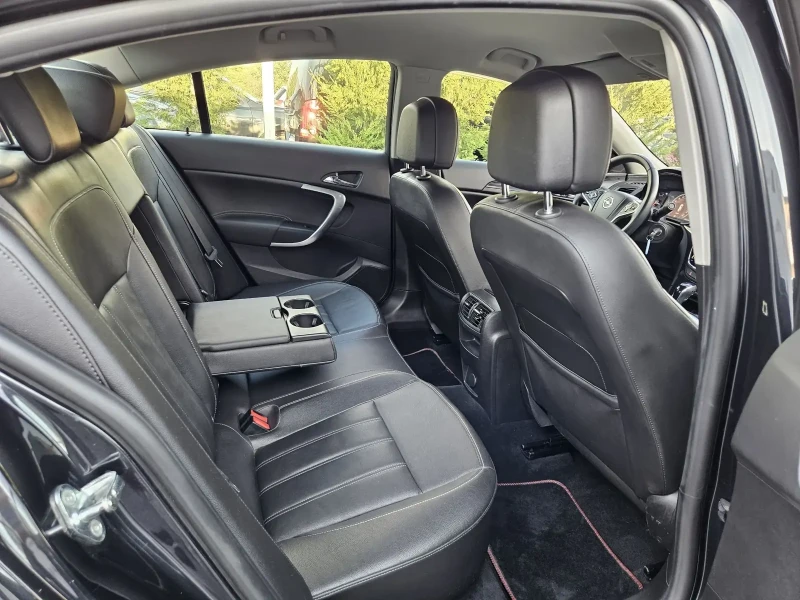 Opel Insignia 2.0CDTI-130кс= АВТОМАТ= DISTRONIC= DIGITAL COCPIT, снимка 14 - Автомобили и джипове - 51584379