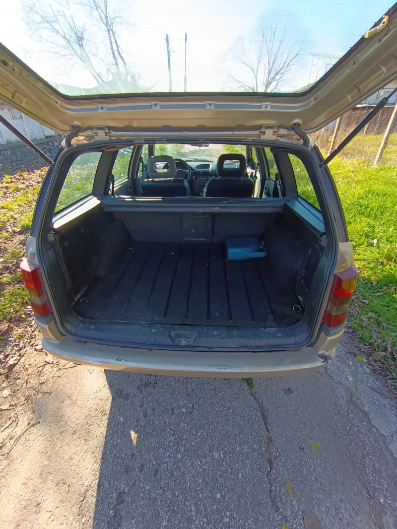 Opel Astra, снимка 7 - Автомобили и джипове - 52772734