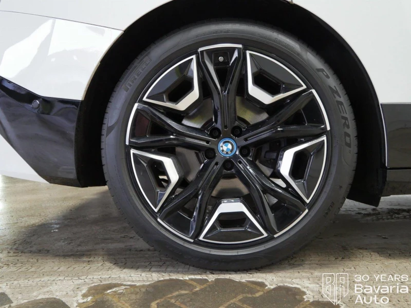 BMW iX 50 xDrive Sport, снимка 13 - Автомобили и джипове - 52775478