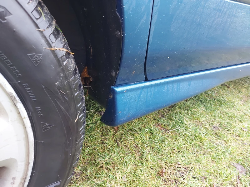 Nissan Almera tino, снимка 15 - Автомобили и джипове - 53066381