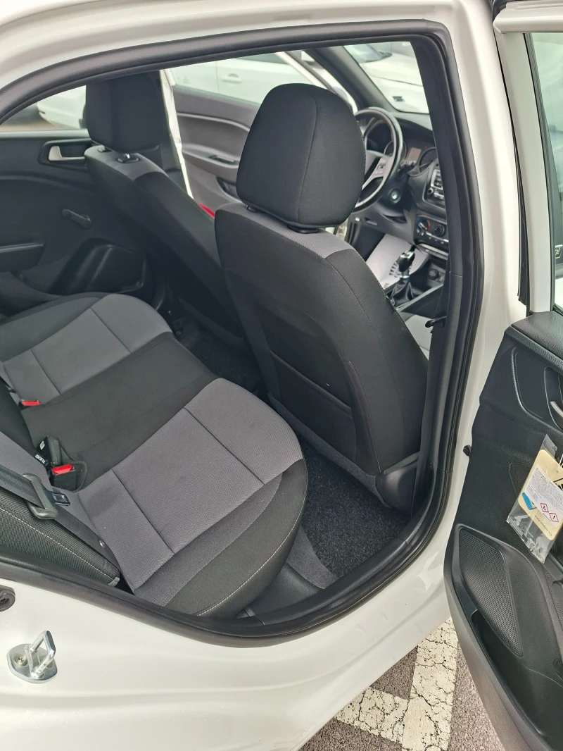 Hyundai I20 euro 6b, снимка 12 - Автомобили и джипове - 53390965