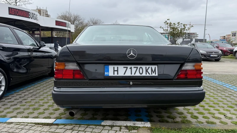 Mercedes-Benz 124, снимка 6 - Автомобили и джипове - 53408352