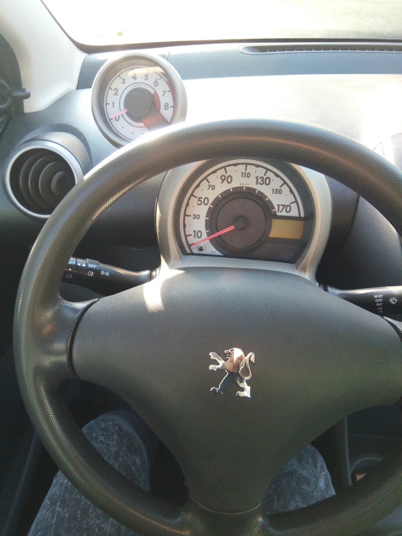 Peugeot 107 С две врати, снимка 6 - Автомобили и джипове - 53431386