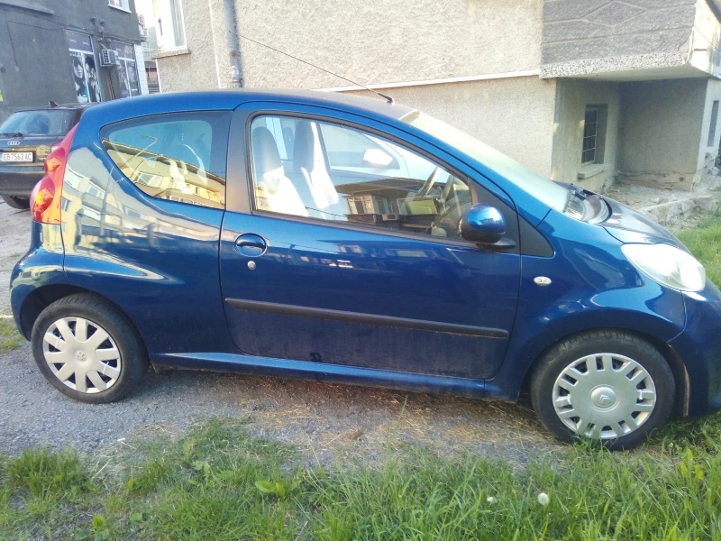 Peugeot 107 С две врати, снимка 3 - Автомобили и джипове - 53431386