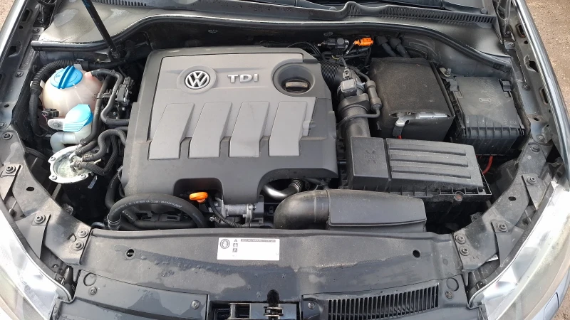VW Golf Vw Golf VI Variant 1.6 TDI BLUEMOTION , снимка 12 - Автомобили и джипове - 53450484