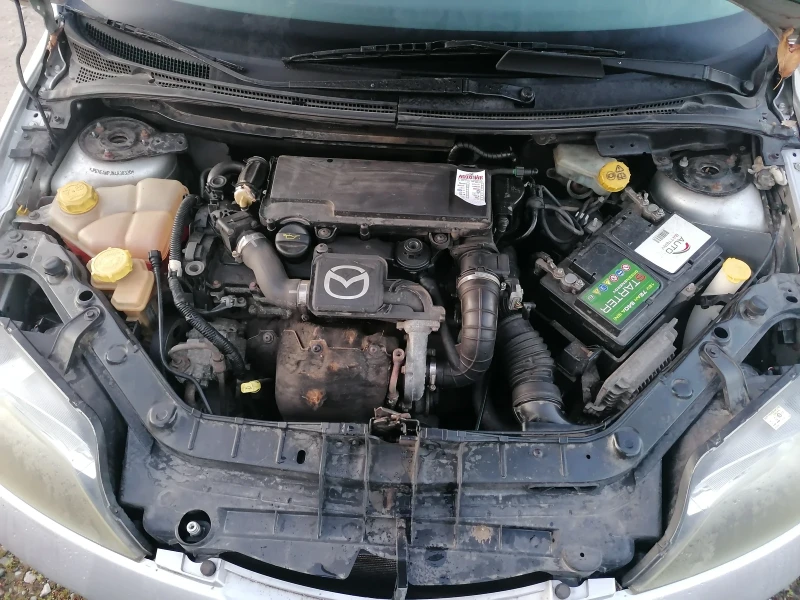 Mazda 2, снимка 10 - Автомобили и джипове - 53473398