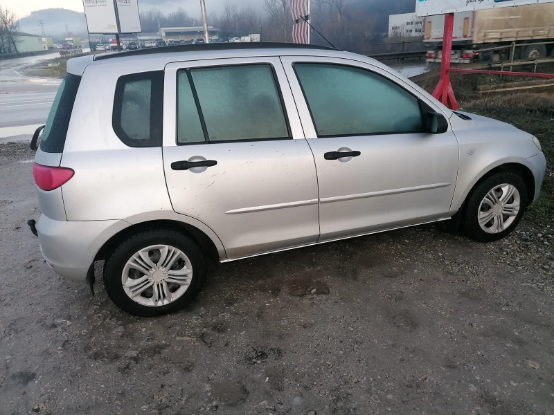 Mazda 2, снимка 2 - Автомобили и джипове - 53473398