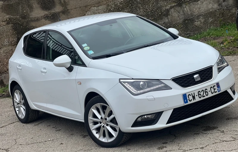 Seat Ibiza 1.6 TDI LED XENON, снимка 3 - Автомобили и джипове - 53512162