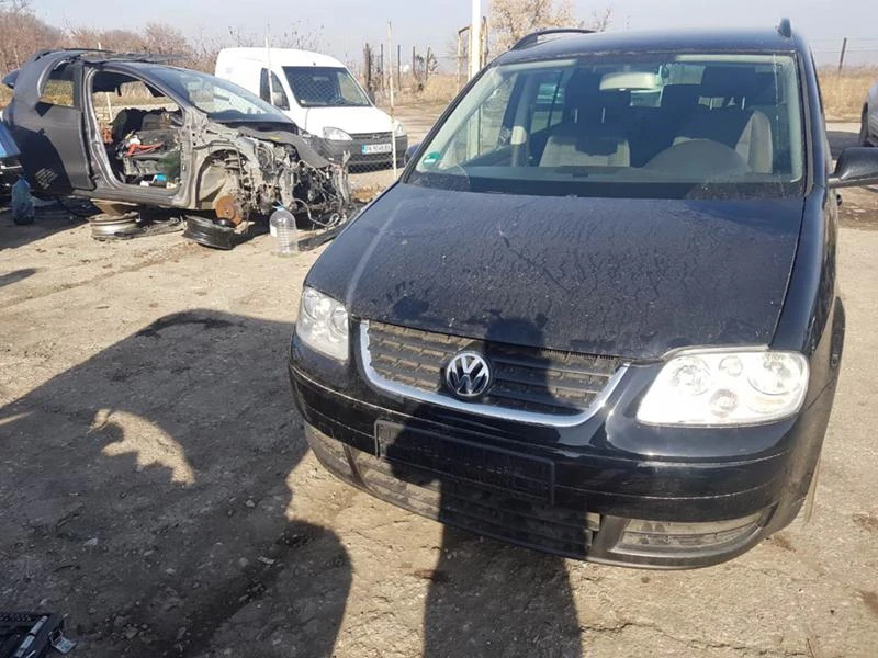 VW Touran 1.9tdi, снимка 2 - Автомобили и джипове - 23657730