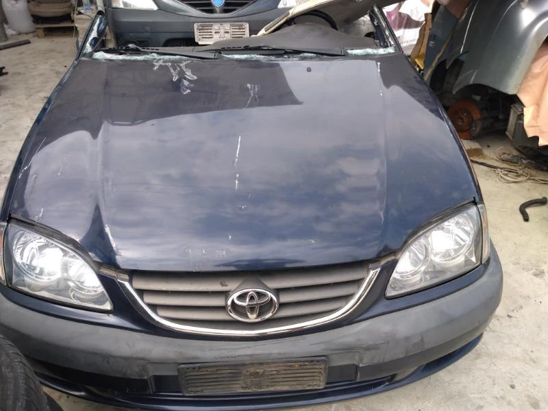 Toyota Avensis 2.0 D4D, снимка 1 - Автомобили и джипове - 26059194