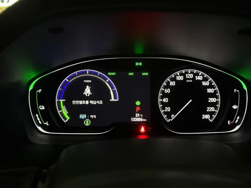 Honda Accord 2.0 Hybrid Touring, снимка 8 - Автомобили и джипове - 55921815