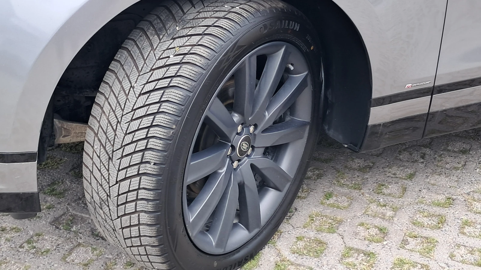 Land Rover Range Rover Velar R-DYNAMIC FULL РЕАЛ КМ ИЗКЛЮЧИТЕЛН СЕРВ КНИЖ УНИКТ, снимка 17 - Автомобили и джипове - 32911363