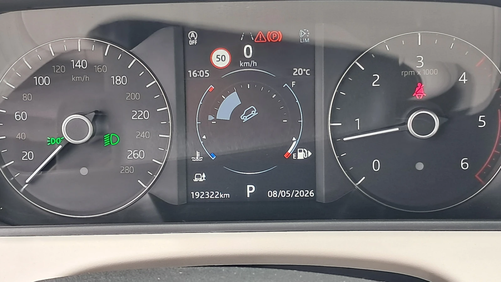 Land Rover Range Rover Velar R-DYNAMIC FULL РЕАЛ КМ ИЗКЛЮЧИТЕЛН СЕРВ КНИЖ УНИКТ, снимка 11 - Автомобили и джипове - 32911363