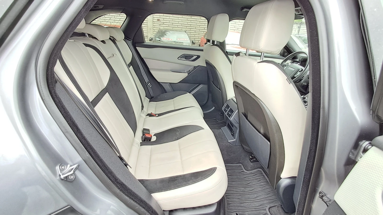 Land Rover Range Rover Velar R-DYNAMIC FULL РЕАЛ КМ ИЗКЛЮЧИТЕЛН СЕРВ КНИЖ УНИКТ, снимка 16 - Автомобили и джипове - 32911363