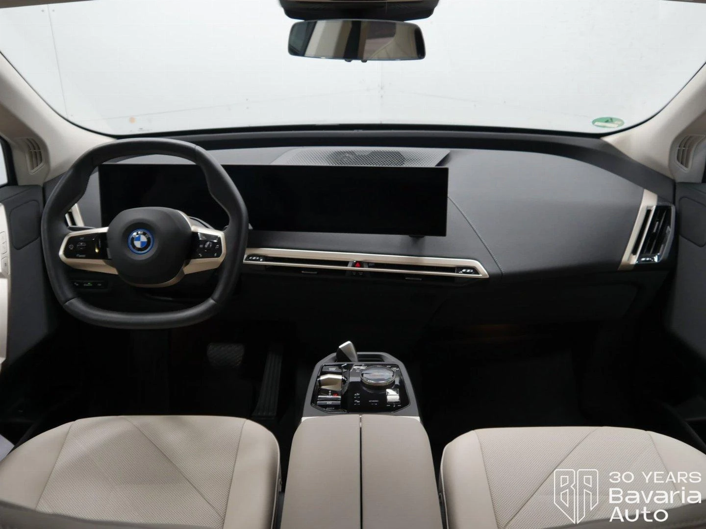 BMW iX 40 xDrive Sport - изображение 6