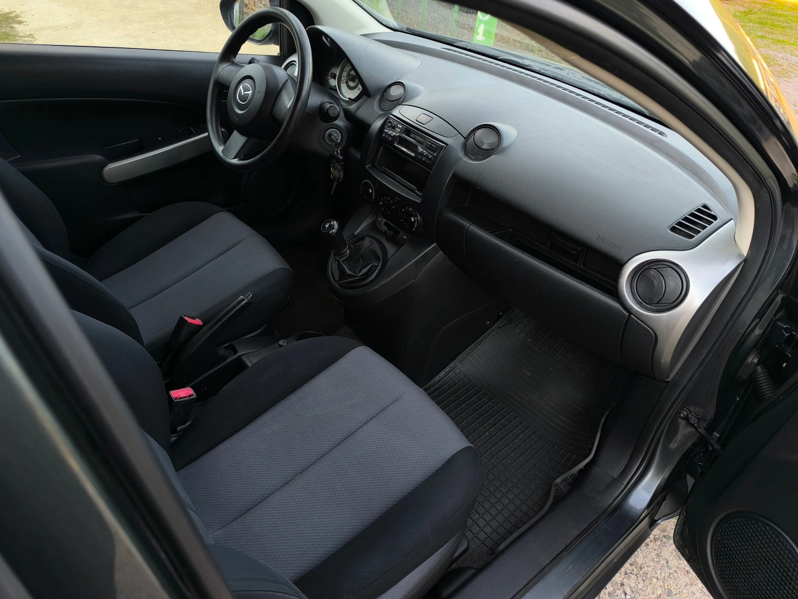 Mazda 2 FACE LIFT-1.3i-75-(4 , )- | Mobile.bg   14