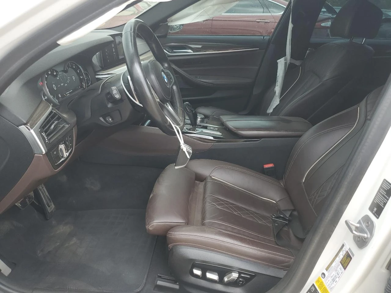 BMW 540 xi xDrive / Спортно окачване / Harman Kardon /   - изображение 7