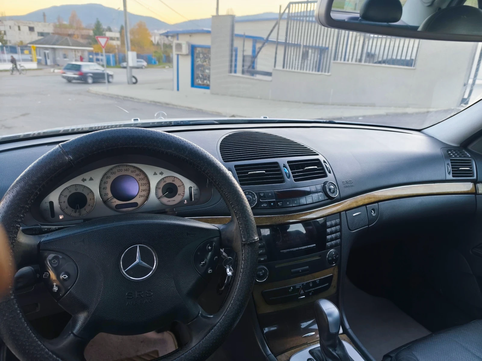 Mercedes-Benz E 270 E270CDI - изображение 7