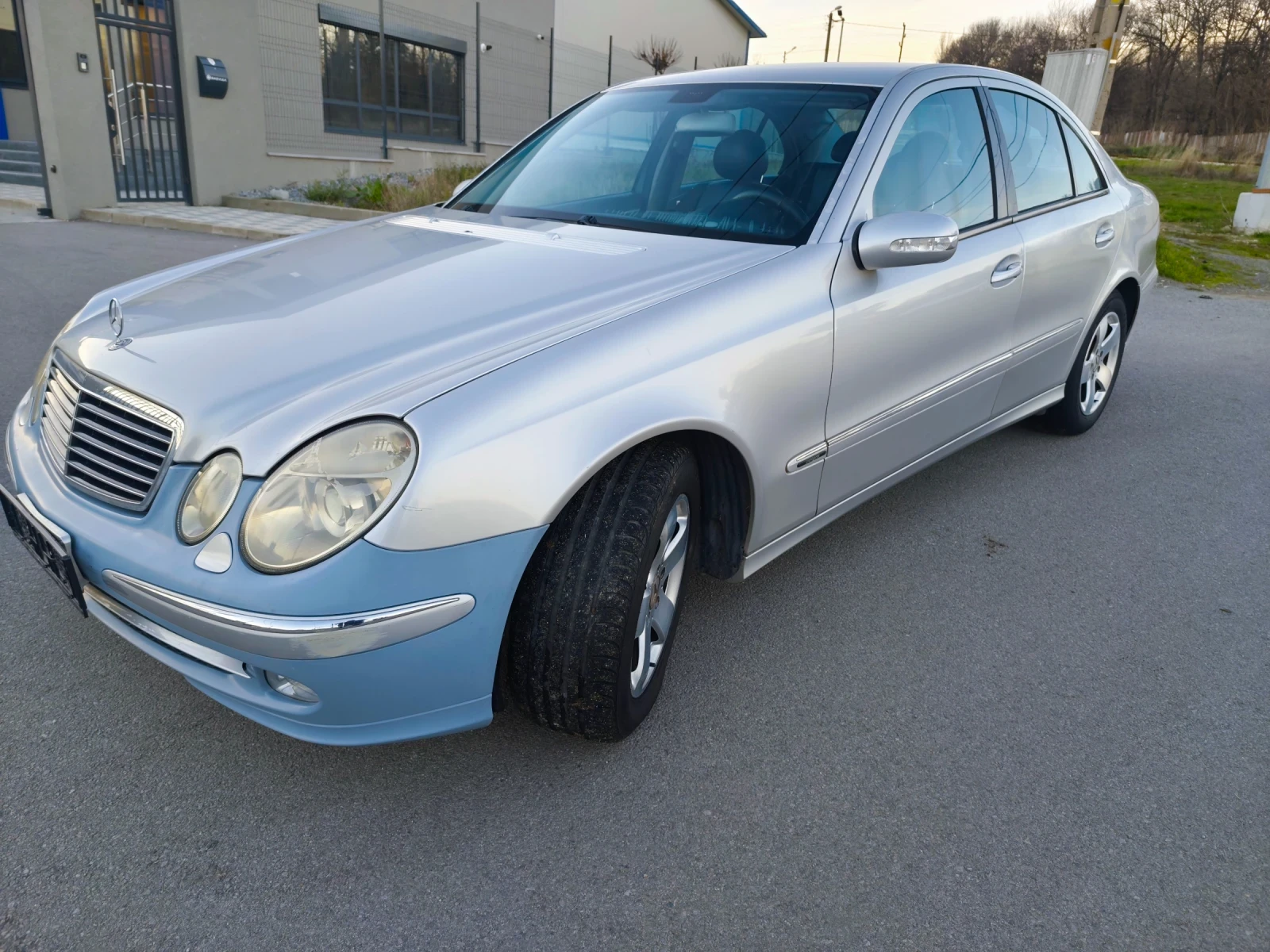 Mercedes-Benz E 270 E270CDI - изображение 2