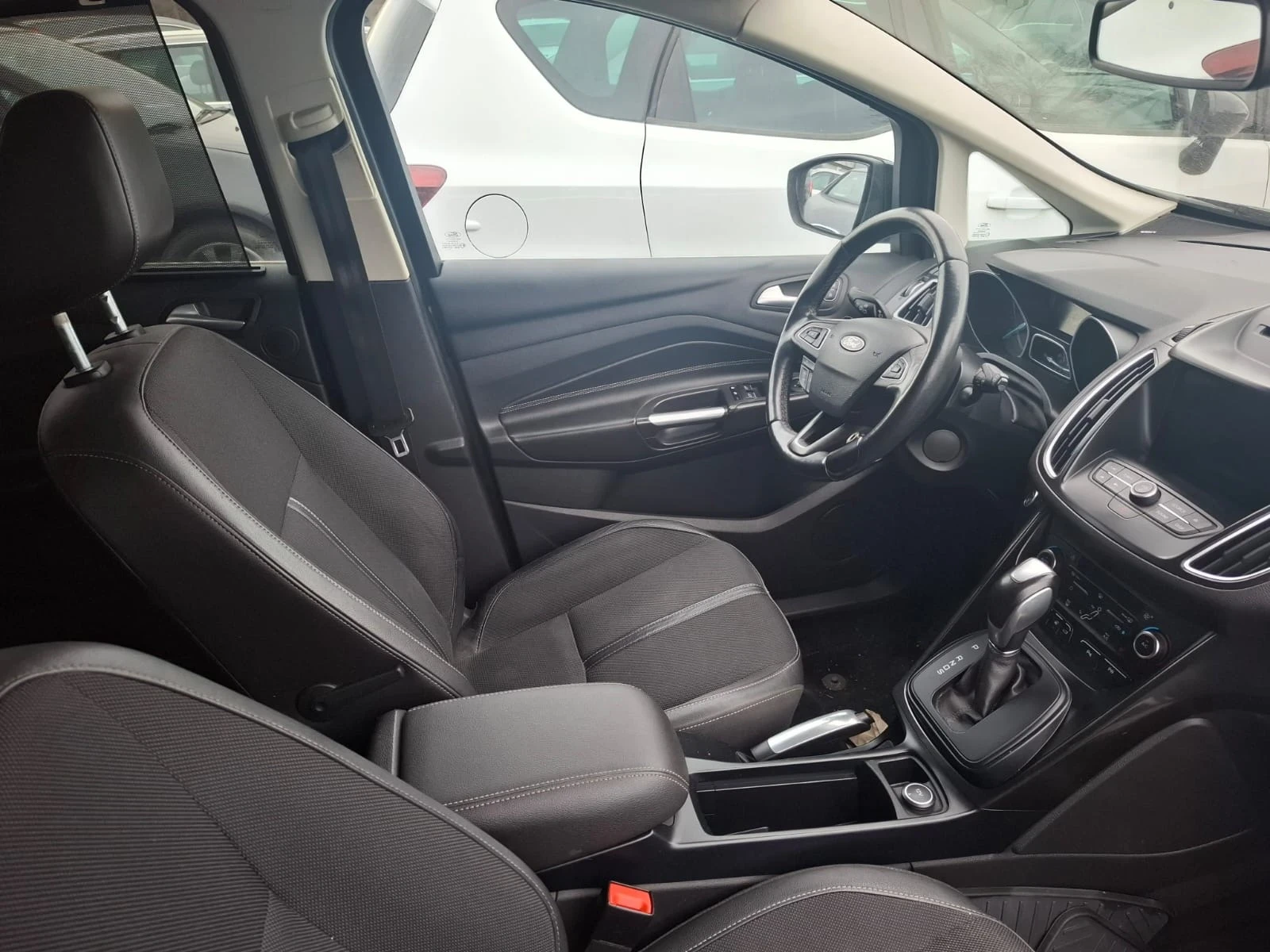 Ford C-max 2.0 Дизел - изображение 7