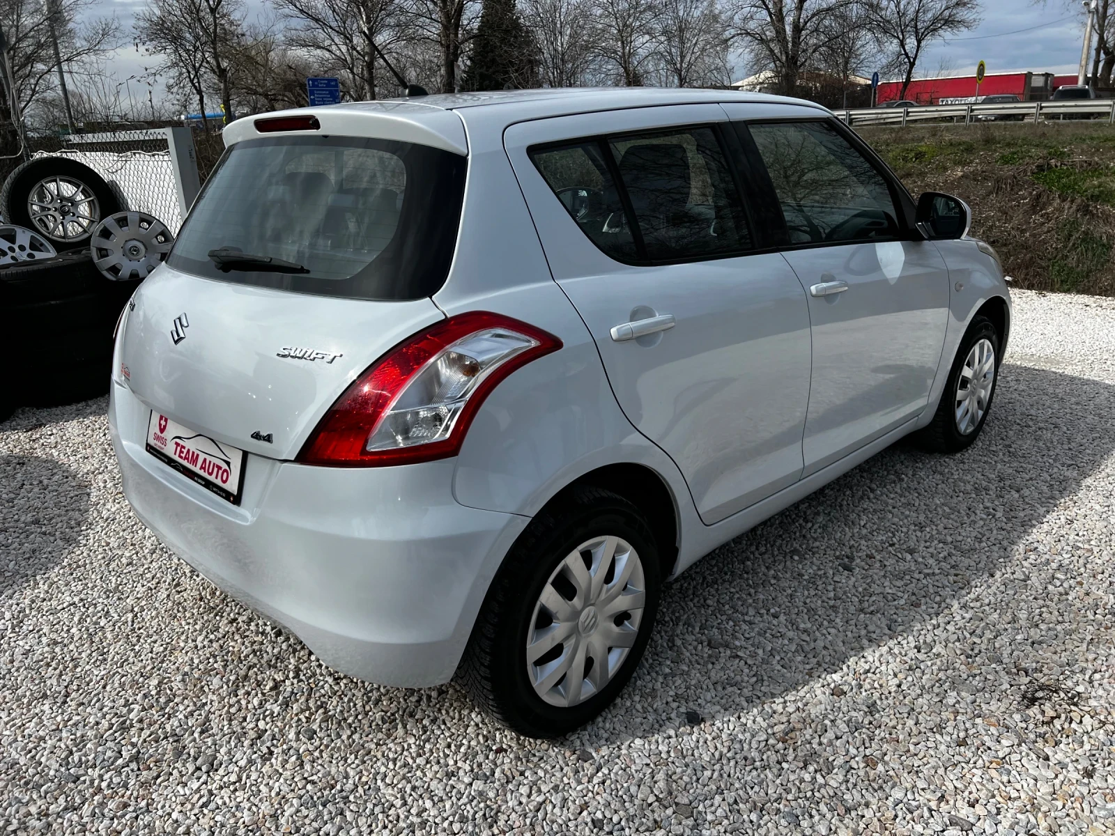 Suzuki Swift 1.2i 4x4 156000KM SWISS EDITION - изображение 5