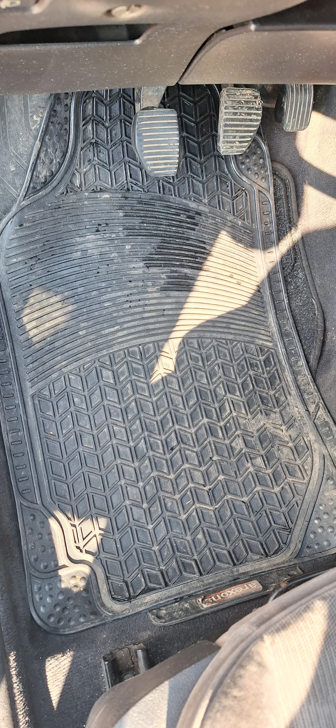 Peugeot 307 2.0 HDI , снимка 15 - Автомобили и джипове - 53746302