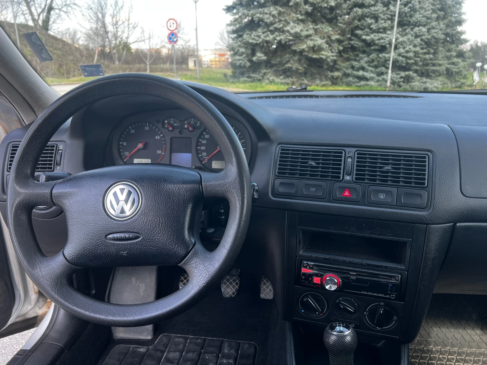 VW Golf 1.9TDI. 101k, снимка 6 - Автомобили и джипове - 53997958