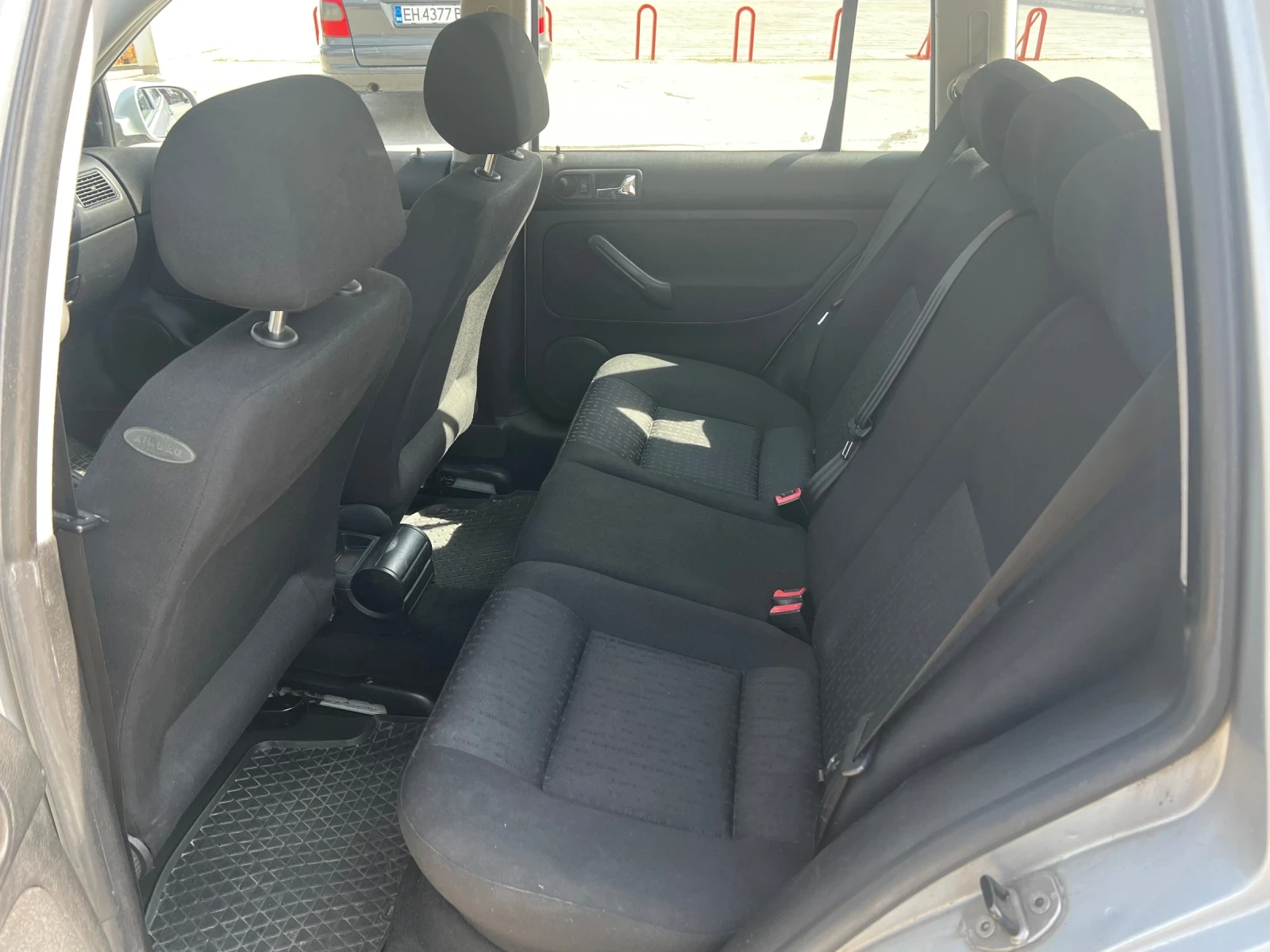 VW Golf 1.9TDI. 101k, снимка 9 - Автомобили и джипове - 53997958