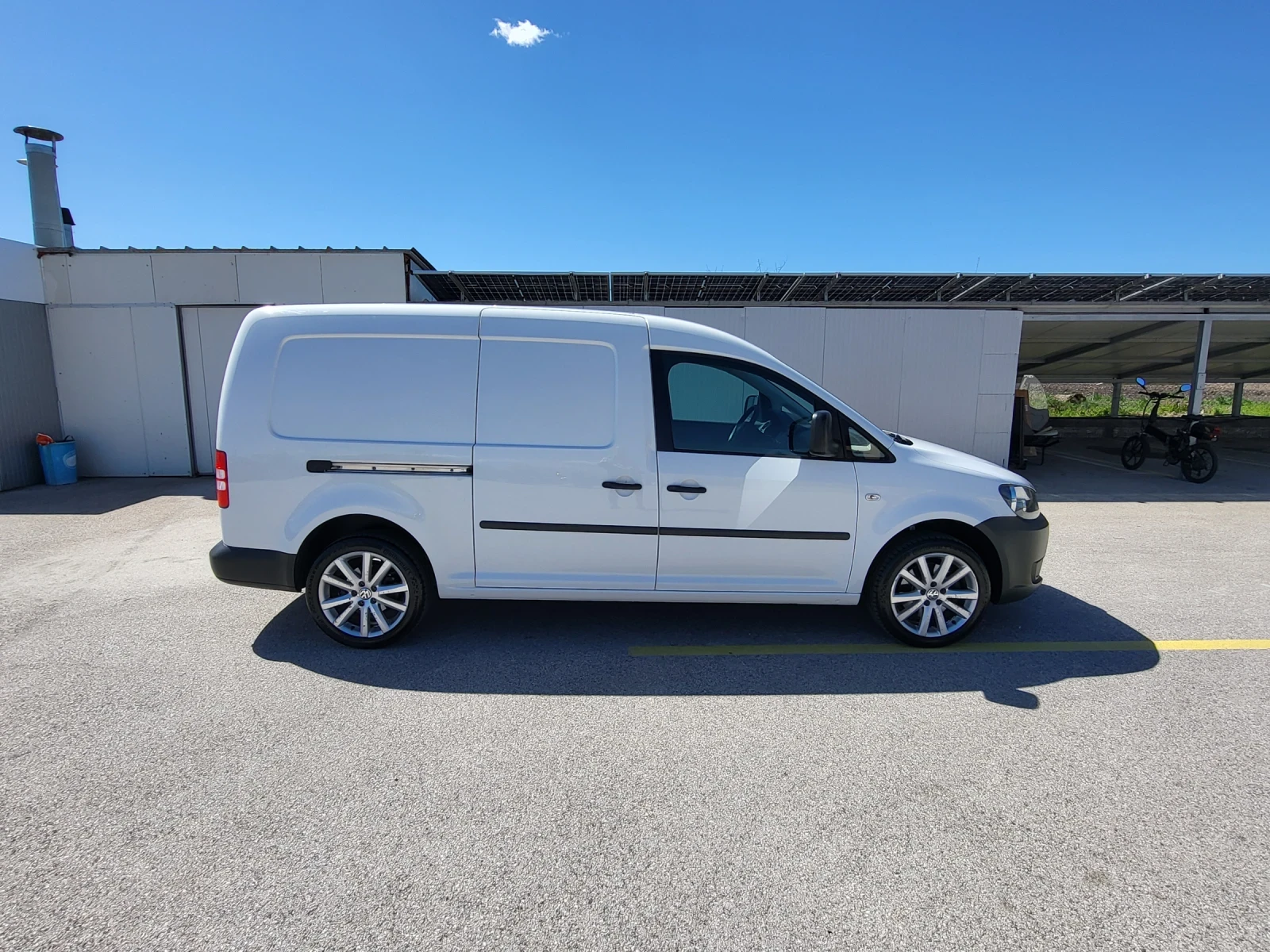 VW Caddy 2.0TDI SWISS, снимка 6 - Автомобили и джипове - 54159079