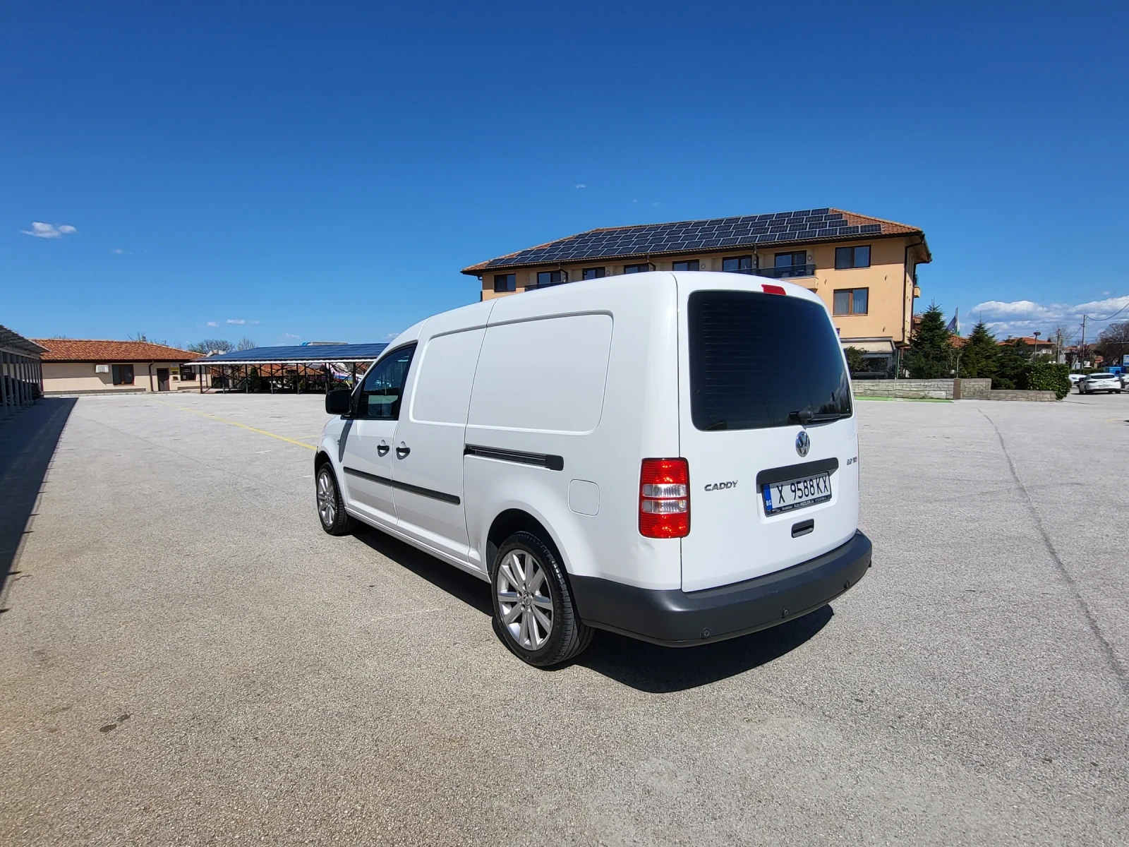 VW Caddy 2.0TDI SWISS, снимка 4 - Автомобили и джипове - 54159079