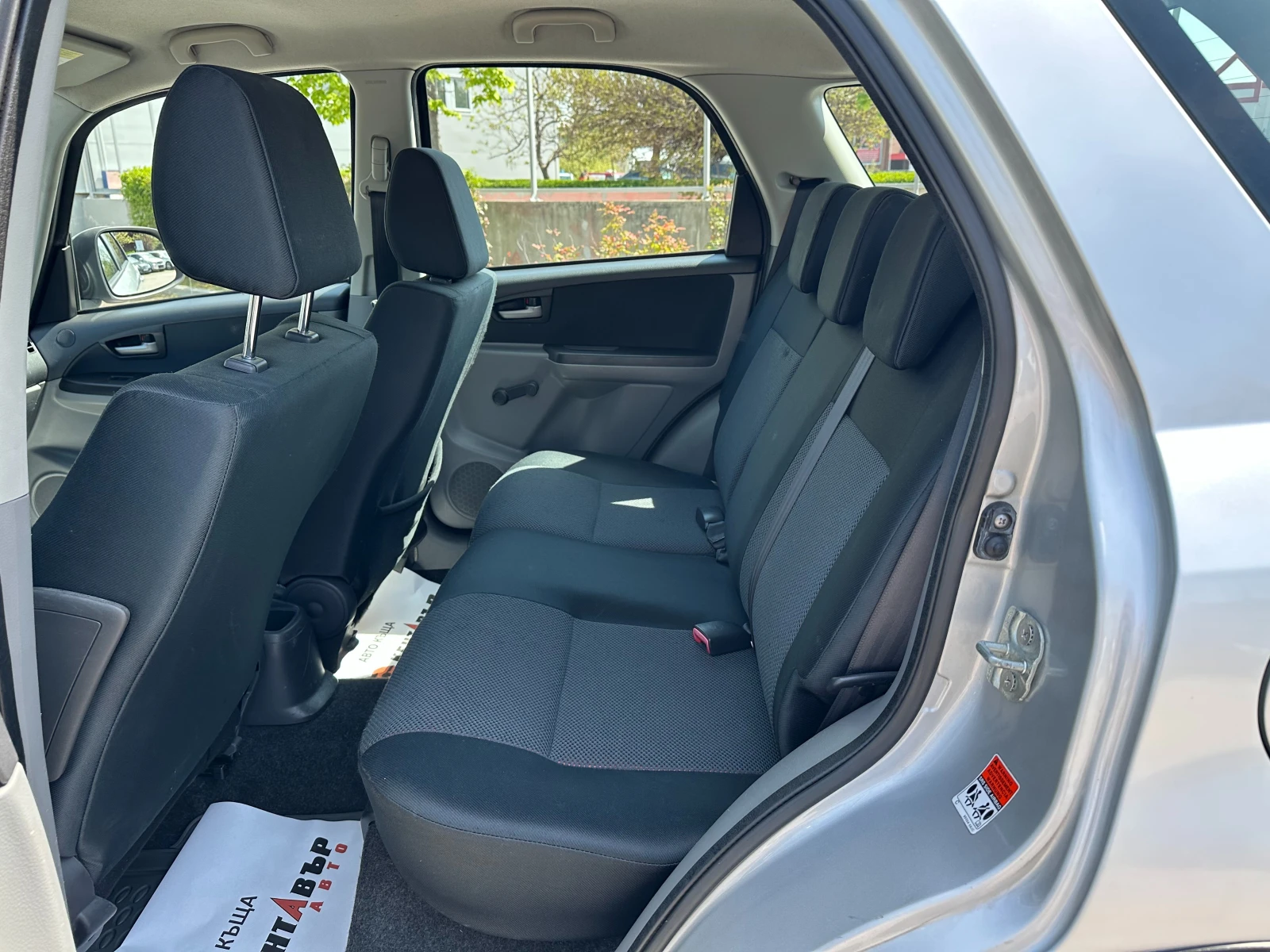 Suzuki SX4 Газ/бензин, снимка 9 - Автомобили и джипове - 54362937