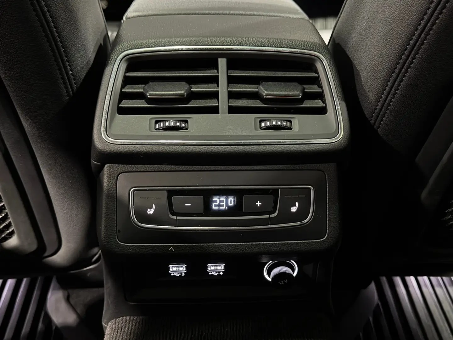 Audi A6 PROGRESSIV / QUATTRO / S-LINE / DRIVER ASSIST, снимка 9 - Автомобили и джипове - 54422215