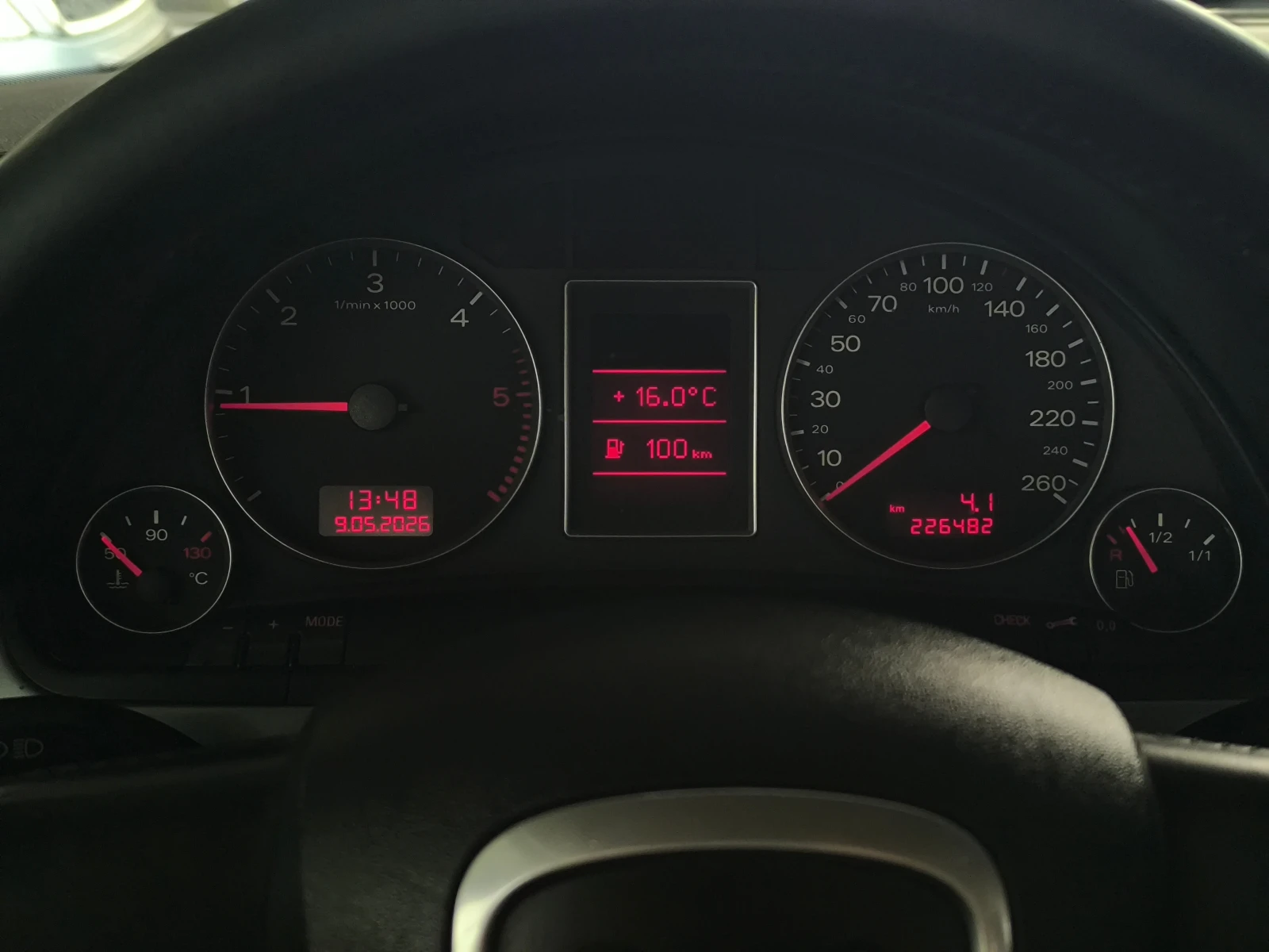Audi A4 -1.9TDI-116кс-КЛИМАТРОНИК-, снимка 17 - Автомобили и джипове - 54483629