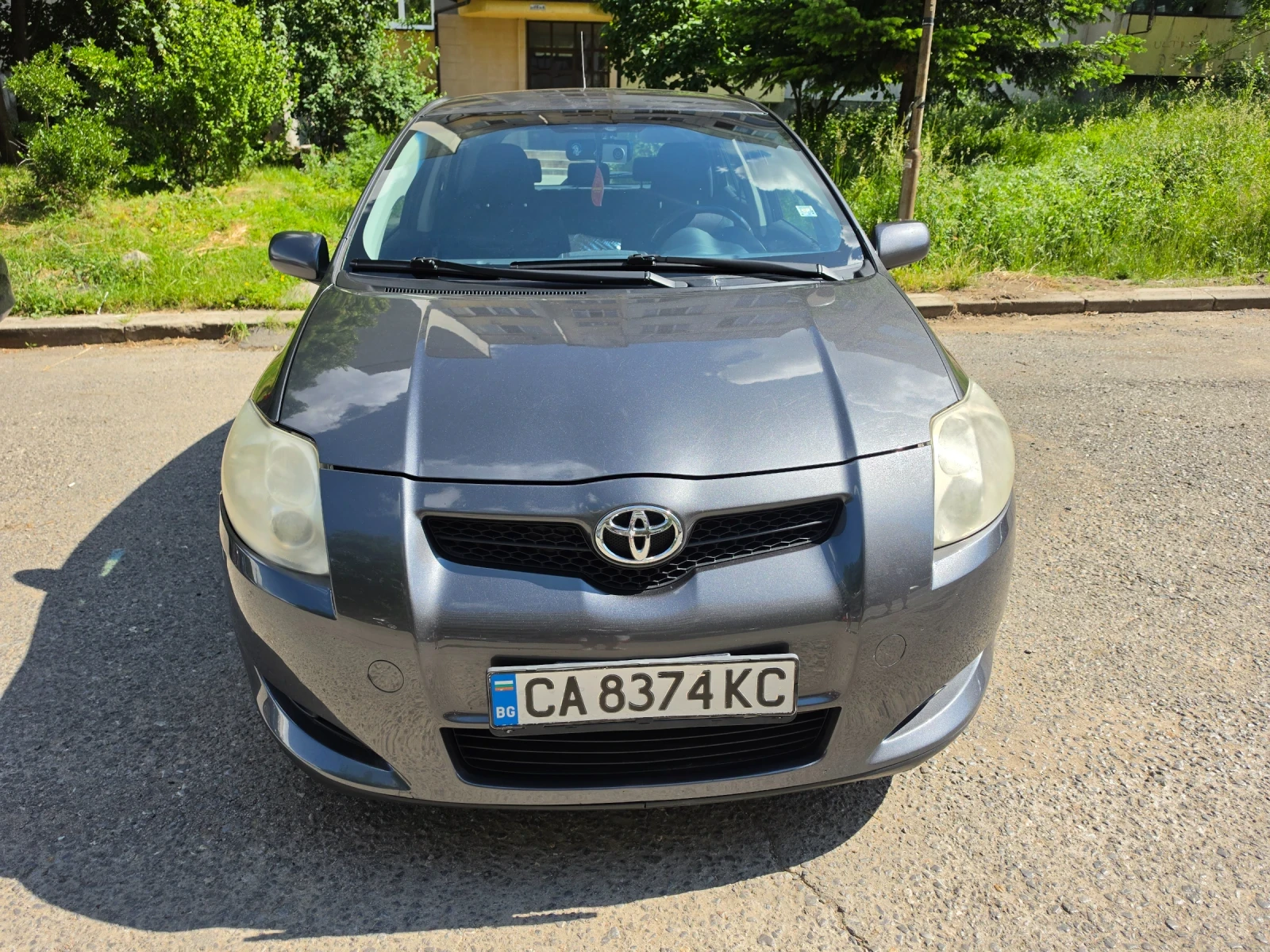 Toyota Auris 1.4 + Газ, снимка 2 - Автомобили и джипове - 54933830