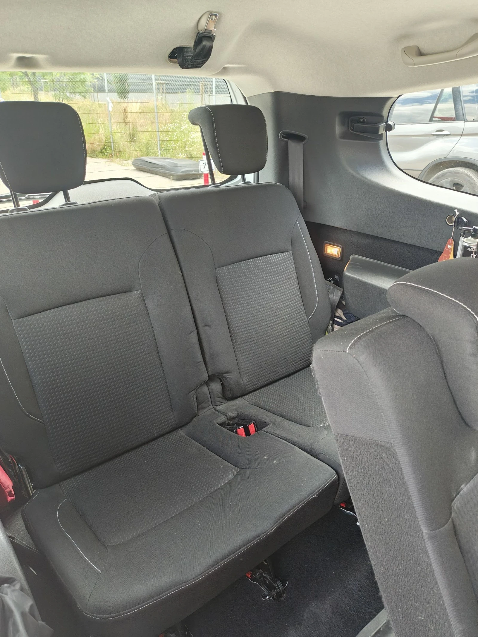 Dacia Lodgy 1.5 Dci 6+ 1 , снимка 12 - Автомобили и джипове - 55079256