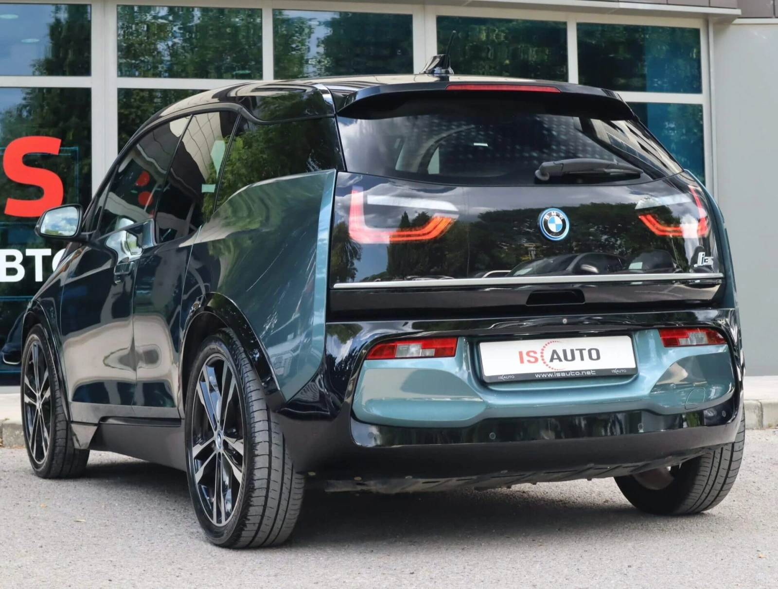 BMW i3 S/120ah/Harman Kardon/Камера/Подгрев/PDC, снимка 4 - Автомобили и джипове - 55235340