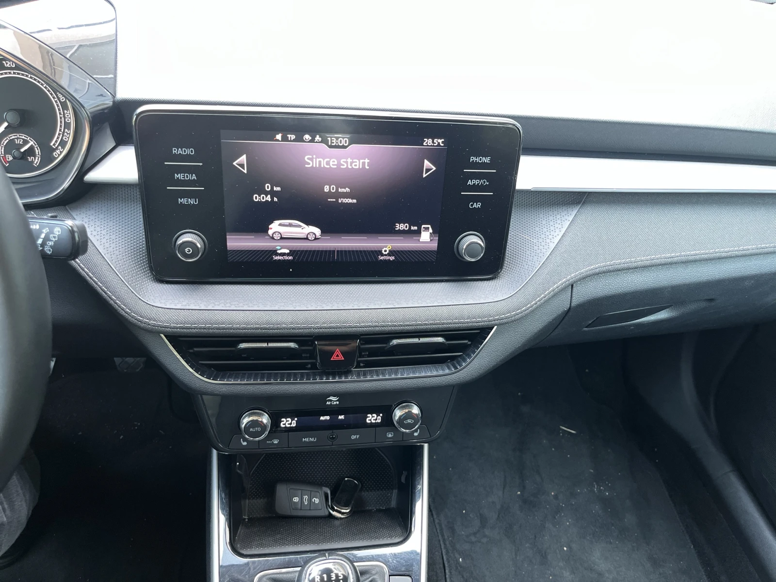 Skoda Fabia 1.0 MPI , снимка 12 - Автомобили и джипове - 55331200