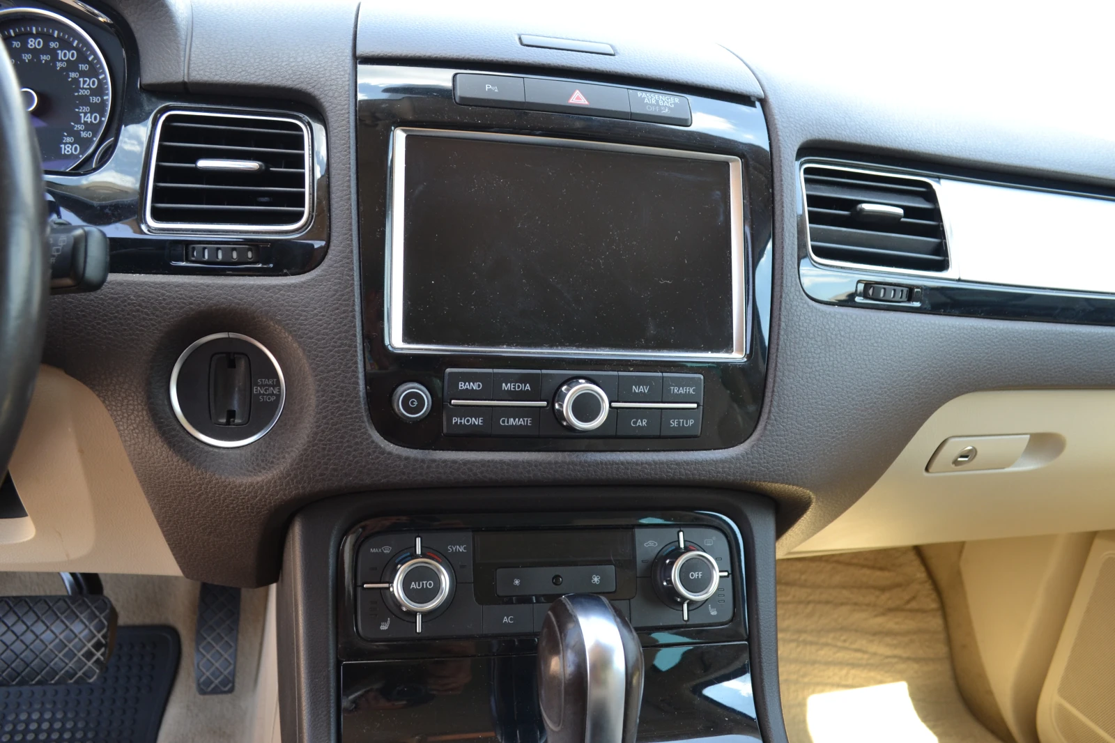 VW Touareg 3.6-v6, снимка 11 - Автомобили и джипове - 55331227