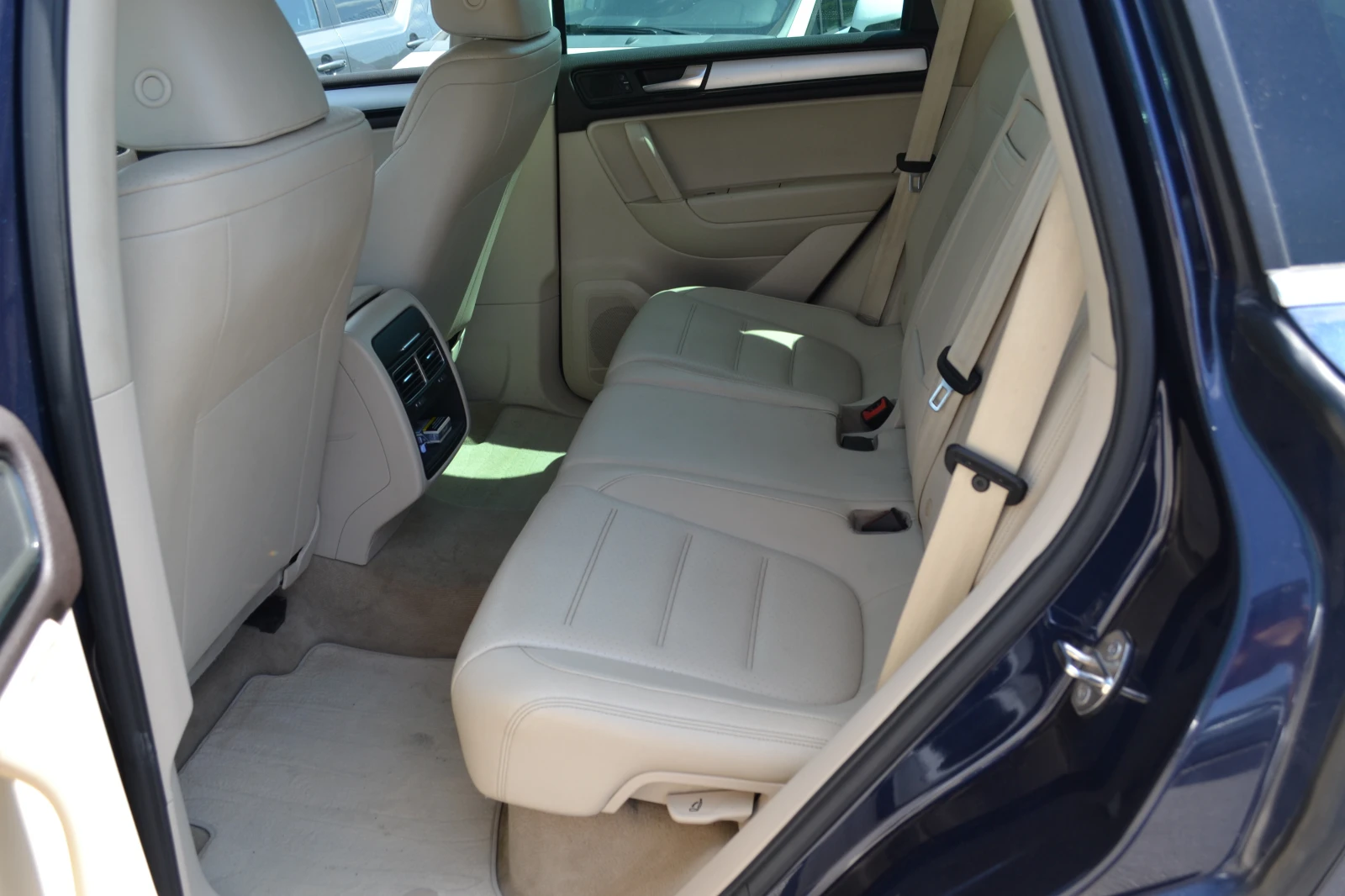 VW Touareg 3.6-v6, снимка 7 - Автомобили и джипове - 55331227