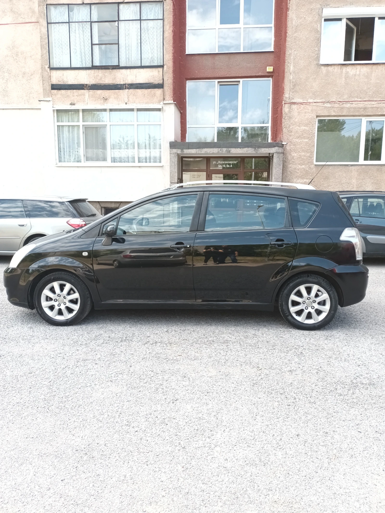 Toyota Corolla verso Ван, снимка 2 - Автомобили и джипове - 55479671