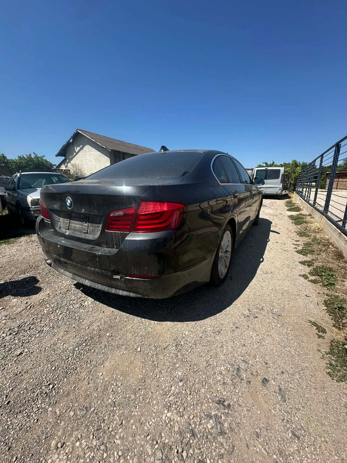 BMW 520, снимка 3 - Автомобили и джипове - 55581895