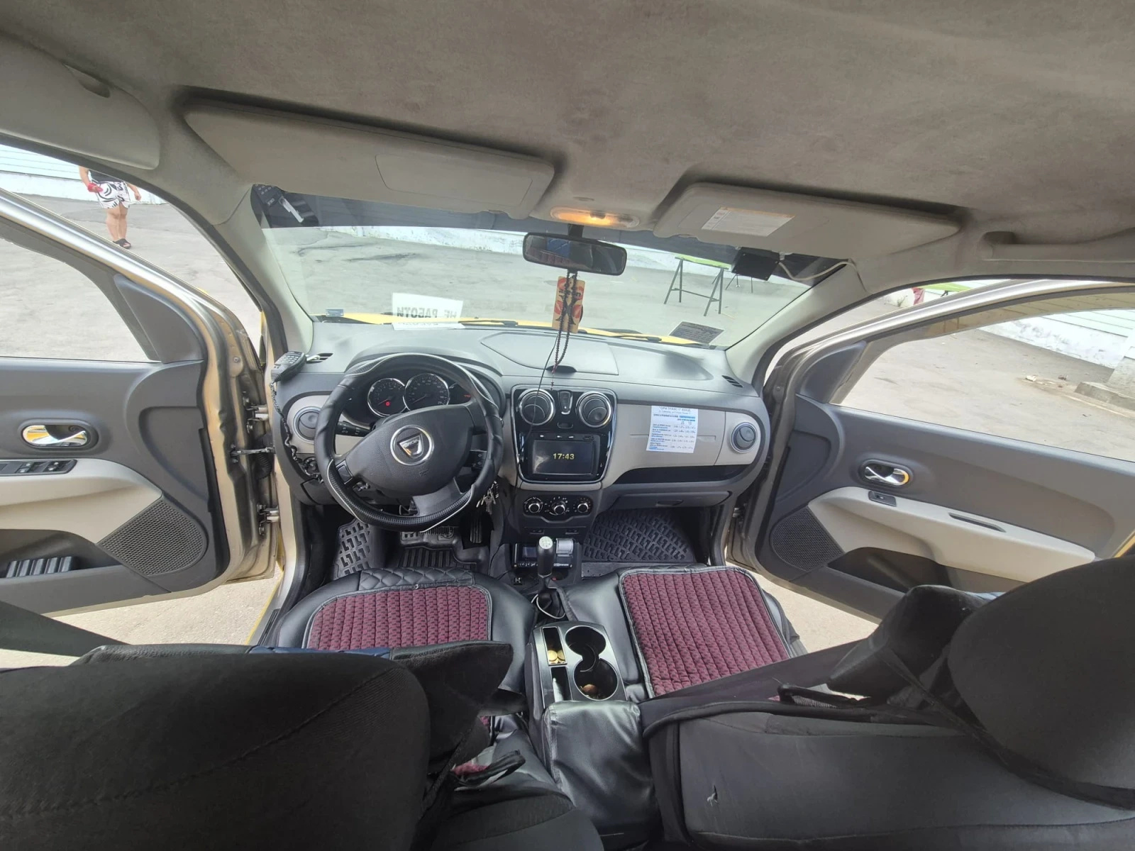 Dacia Lodgy, снимка 10 - Автомобили и джипове - 55781645