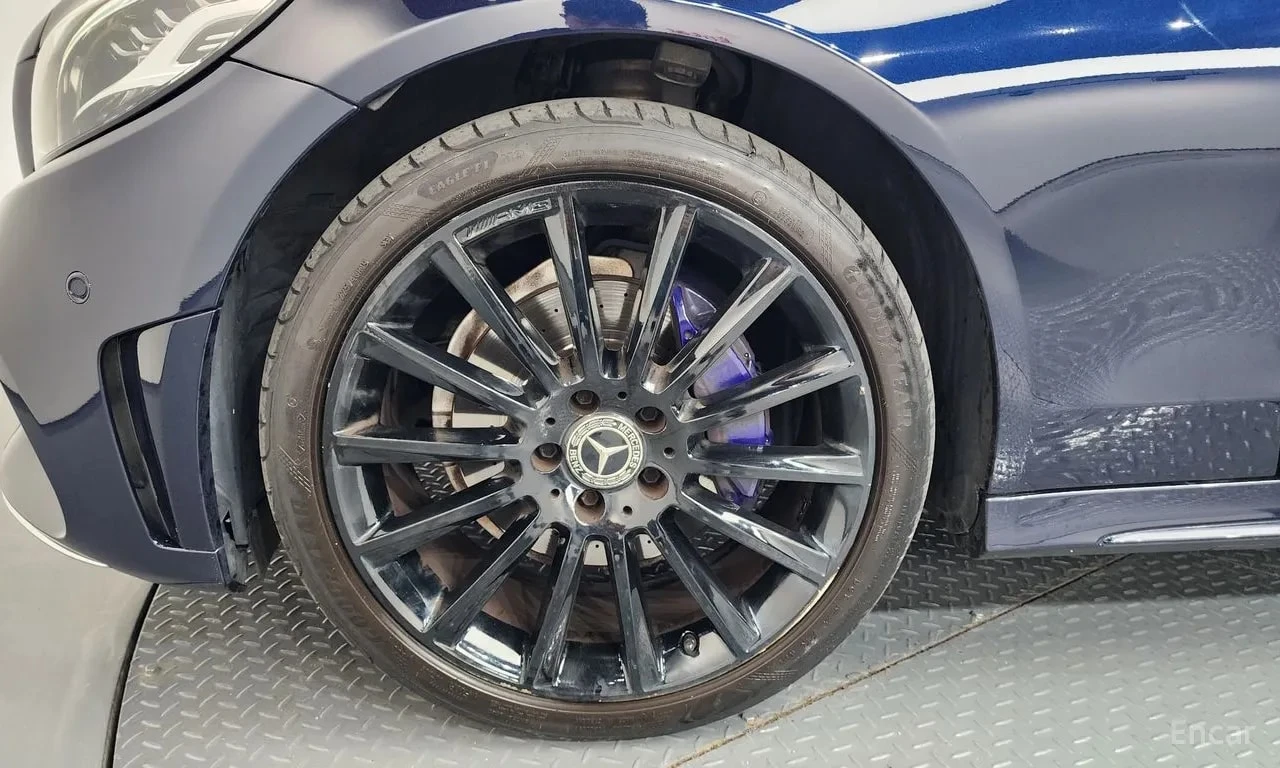 Mercedes-Benz C 220 d 4MATIC /Coupe/АМГ ПАКЕТ/ПОДГРЕВ/ПАМЕТ/, снимка 5 - Автомобили и джипове - 56131851