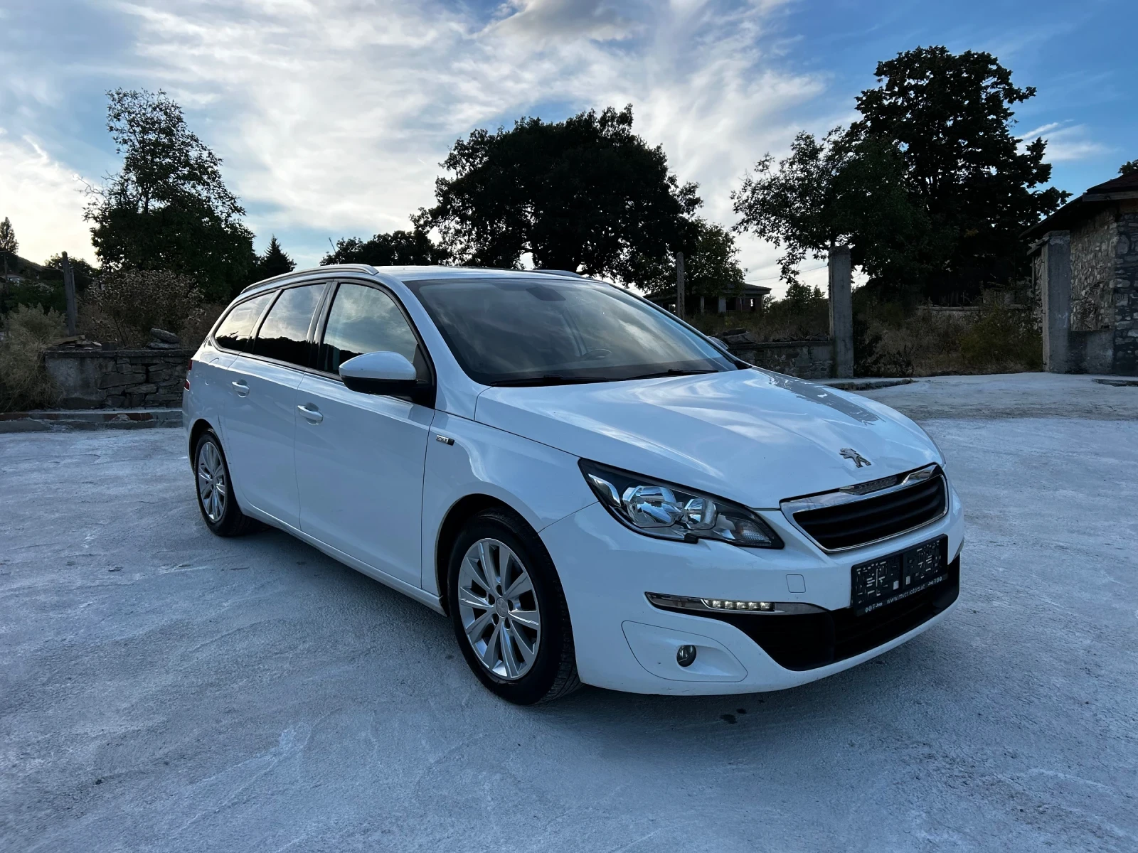 Peugeot 308 EURO 6* СЕРВИЗНА ИСТОРИЯ* САМО 1 СОБСТВЕНИК* 