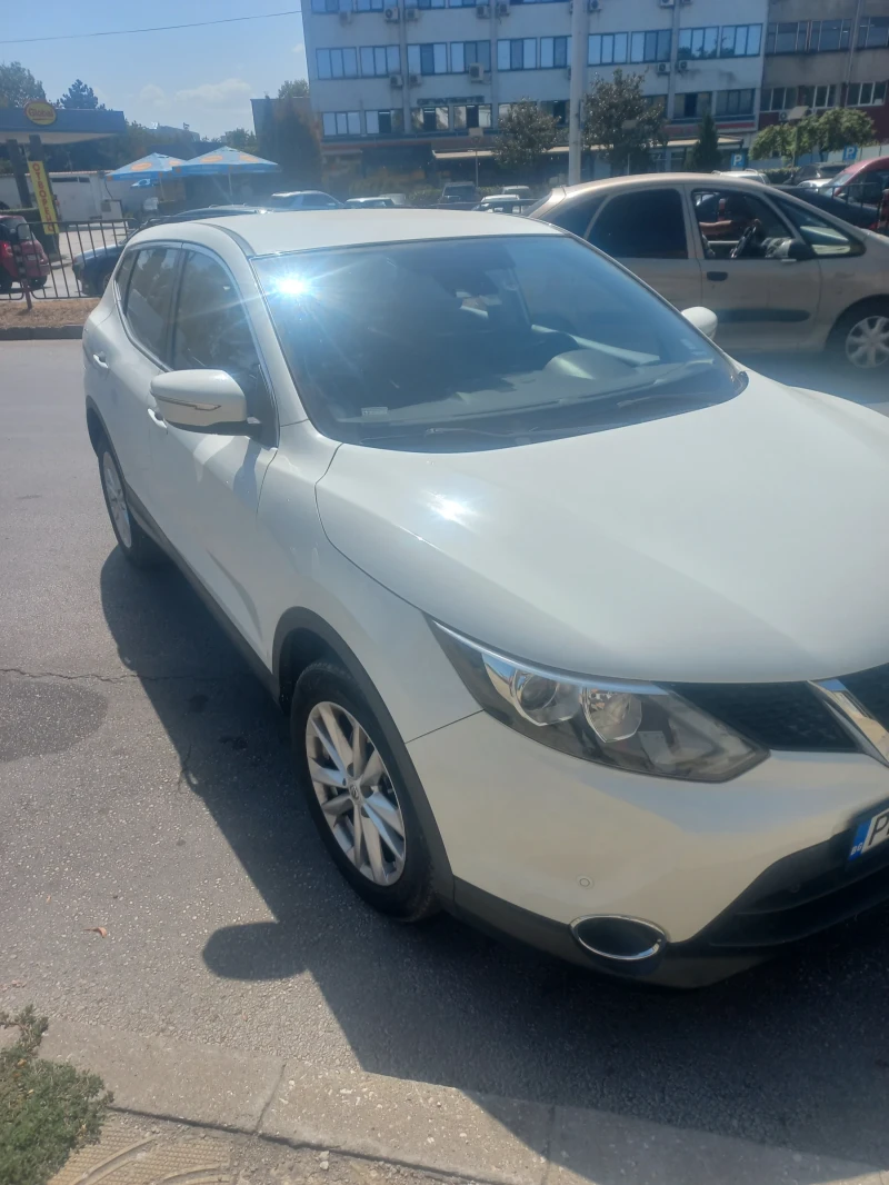 Nissan Qashqai, снимка 2 - Автомобили и джипове - 47107419