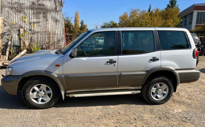 Nissan Terrano 3.0TDI, снимка 8 - Автомобили и джипове - 48595269