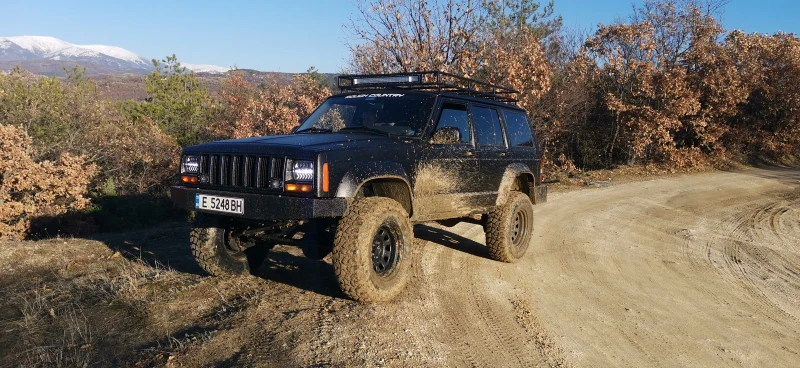 Jeep Cherokee 2.5TDI, снимка 1 - Автомобили и джипове - 48860845