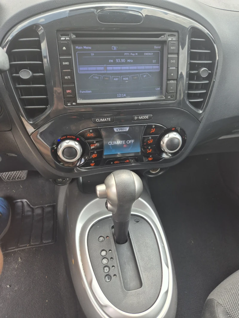 Nissan Juke 1.6 I AVTOMATIK, снимка 15 - Автомобили и джипове - 51471396