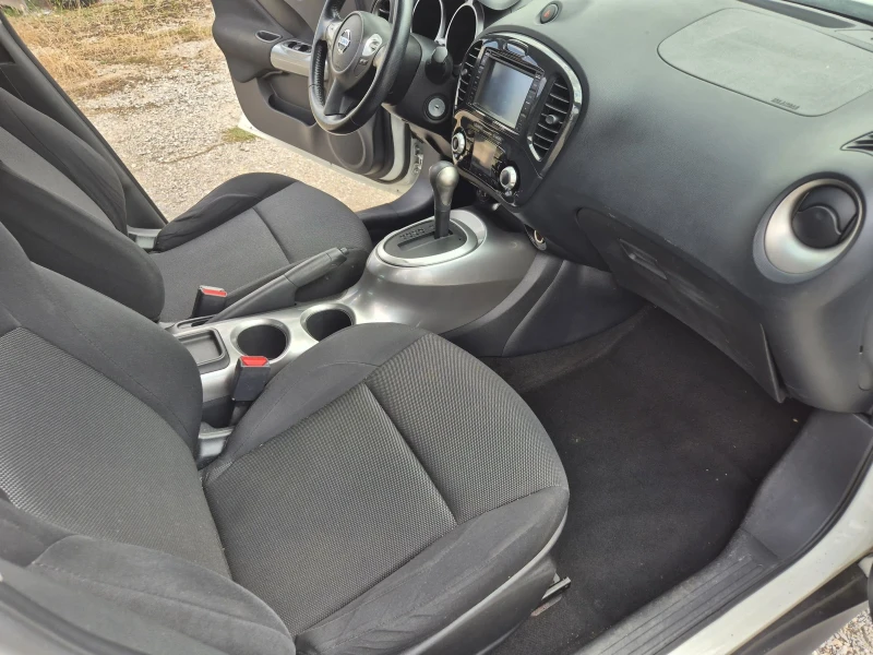 Nissan Juke 1.6 I AVTOMATIK, снимка 13 - Автомобили и джипове - 51471396